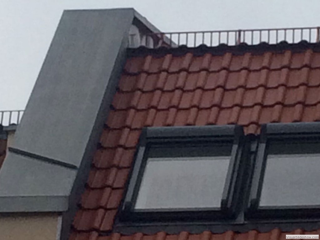 Mauerabdeckung: Zinkblech mit Wasserabweisung