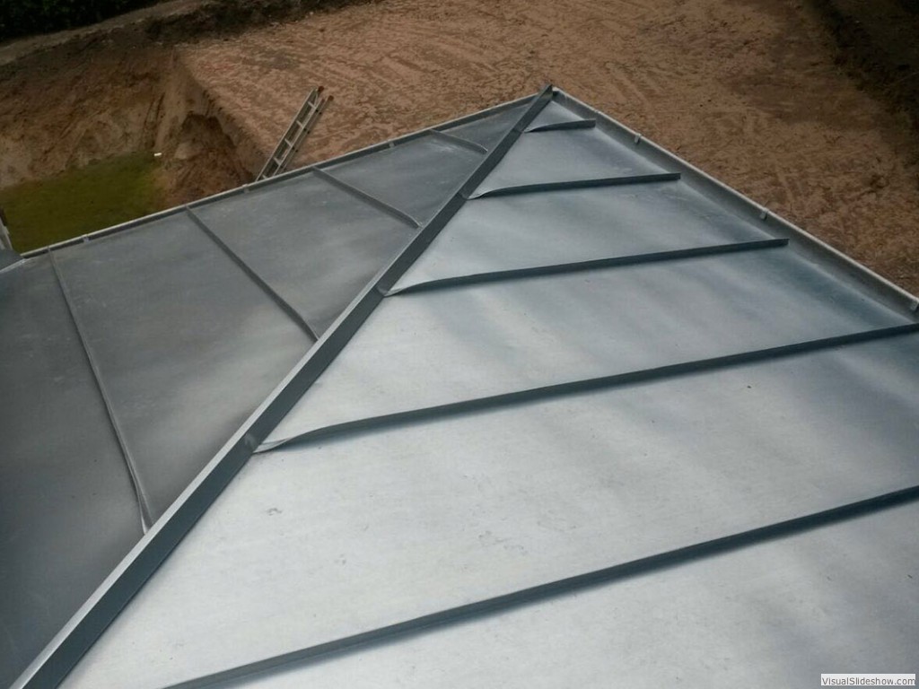 Vordachverkleidung: Stehfalzausführung